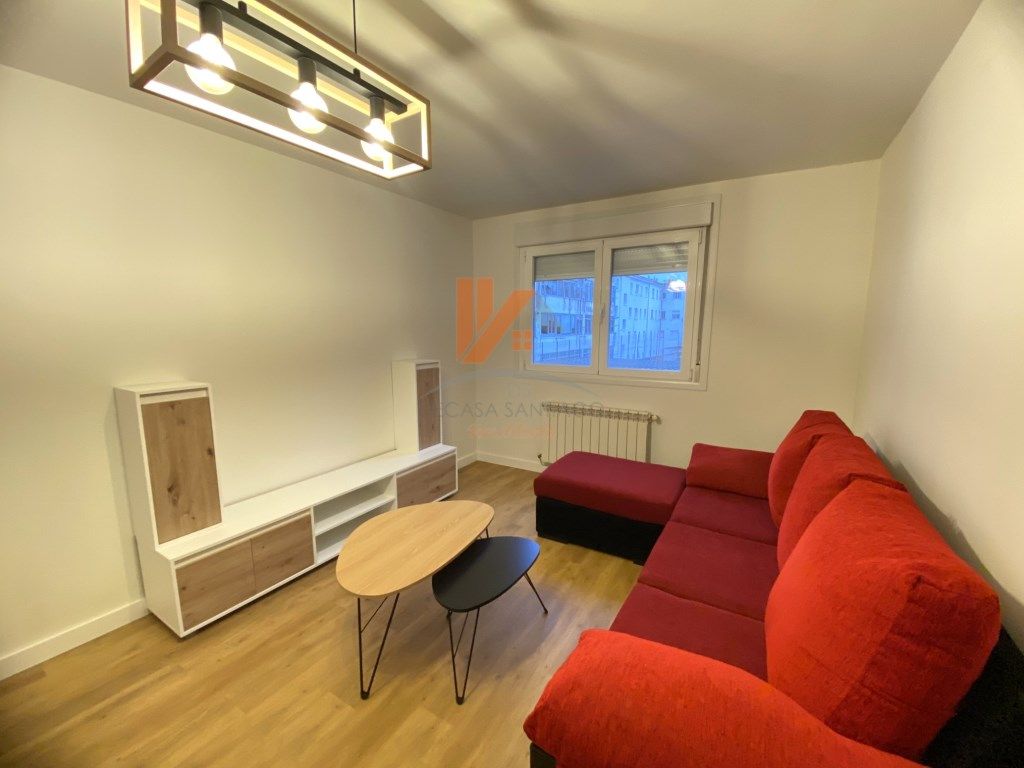 Sala d'estar de Apartament de lloguer en Santiago de Compostela  amb Moblat