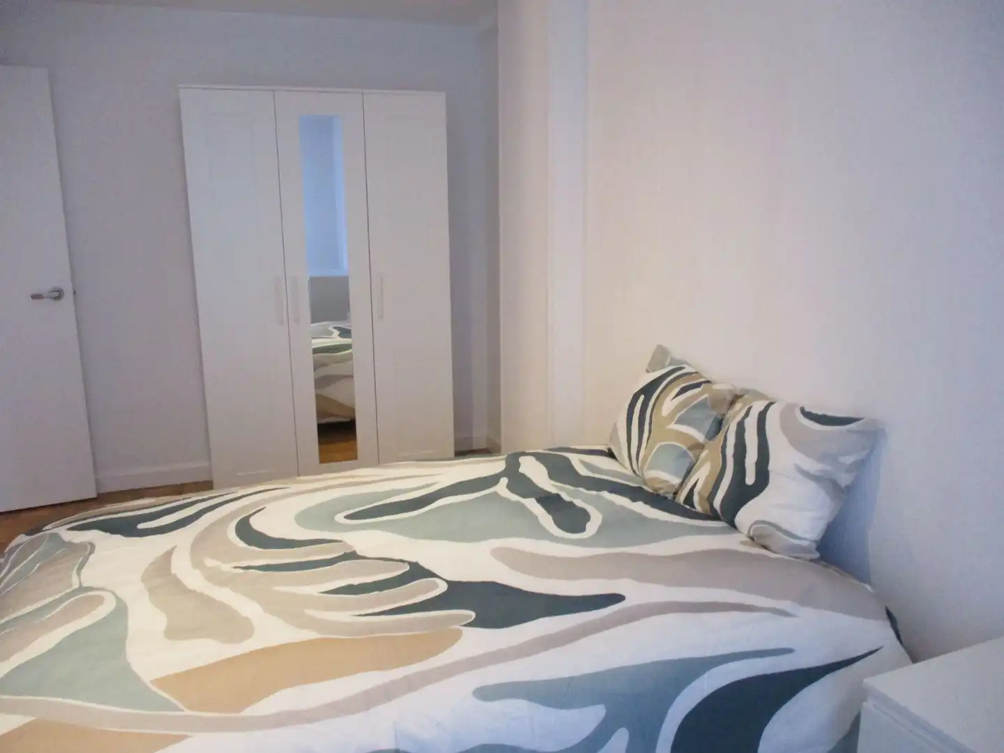 Bedroom of Flat for rent in Donostia - San Sebastián   with Heating and Furnished