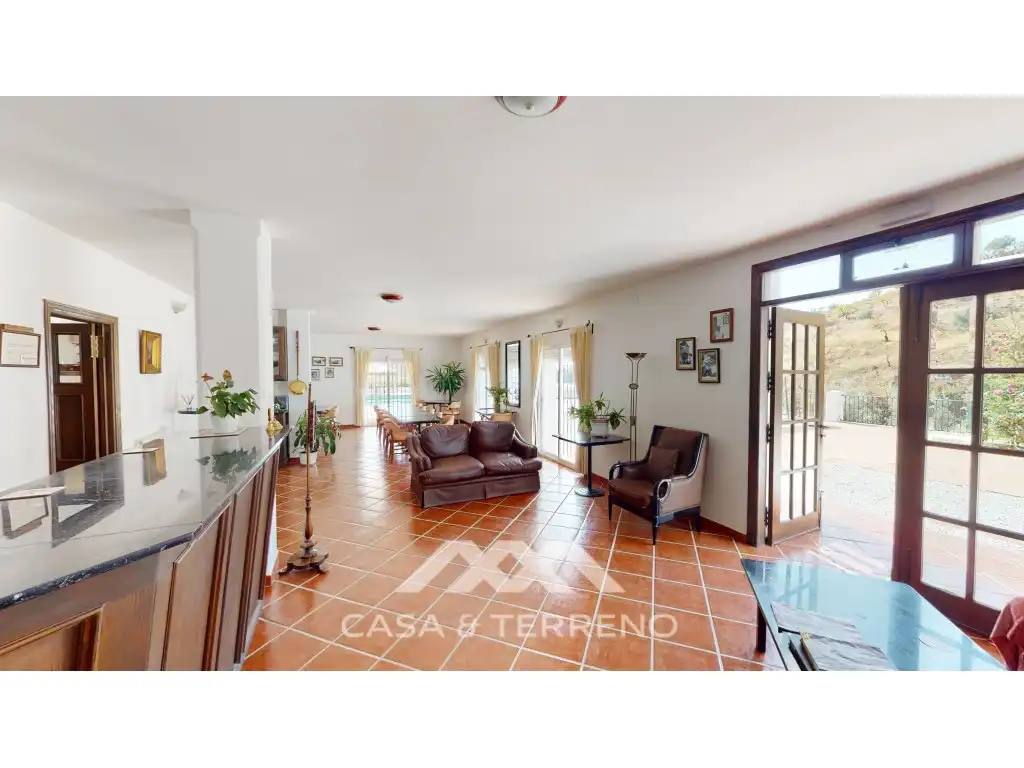 Sala de estar de Local en venta en Macharaviaya con Aire acondicionado