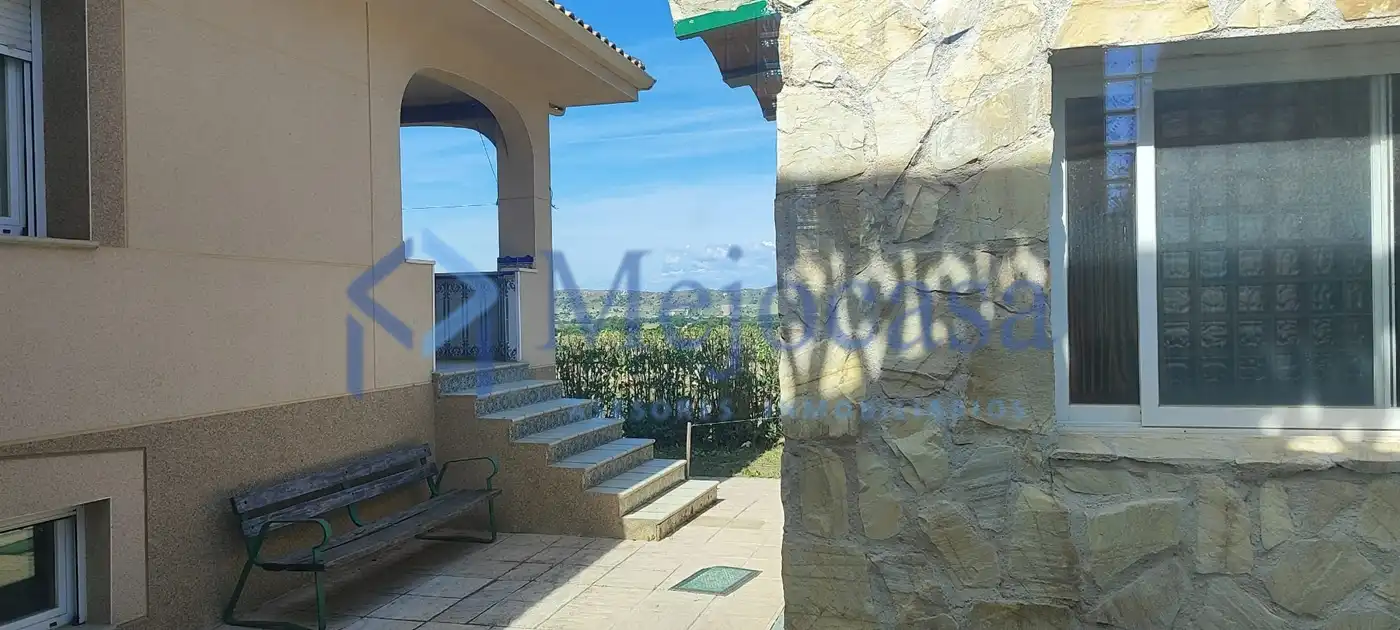 Terrassa de Casa o xalet en venda en Valdetorres de Jarama amb Calefacció, Jardí privat i Terrassa