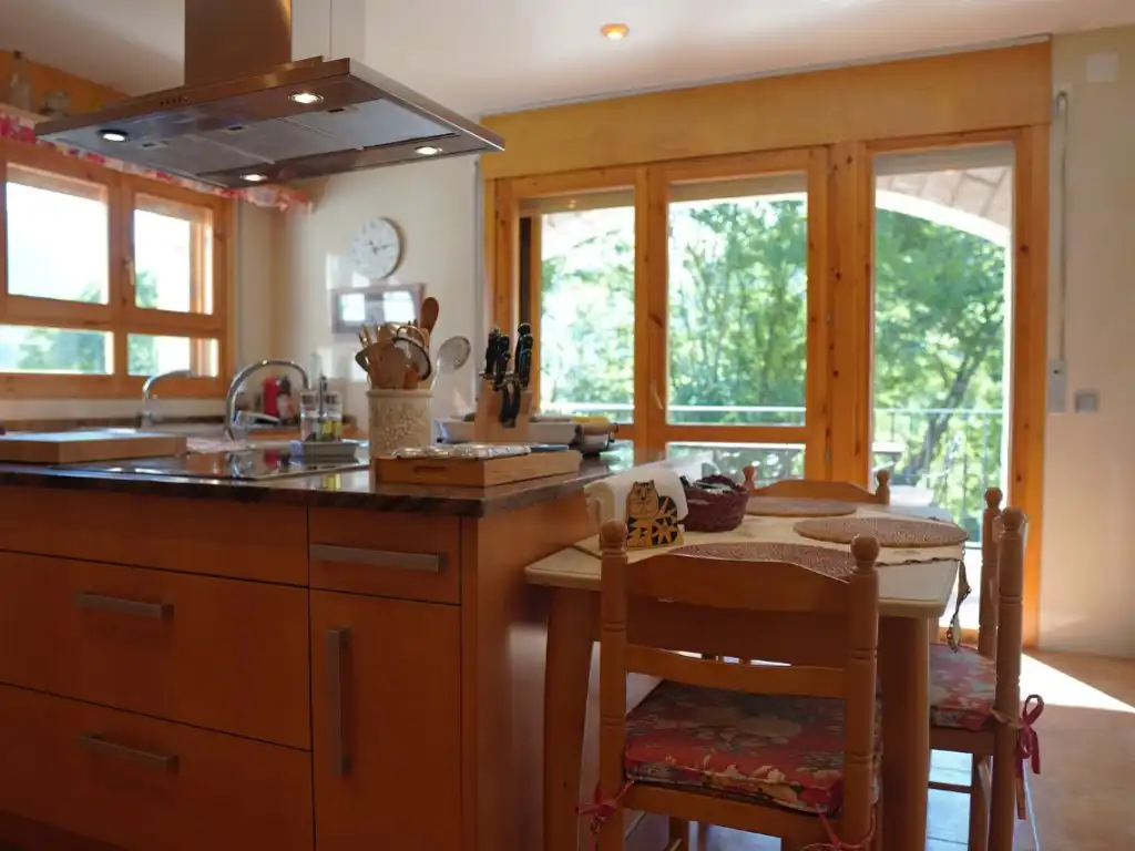 Kitchen of Houses for sale in Bielsa, Huesca