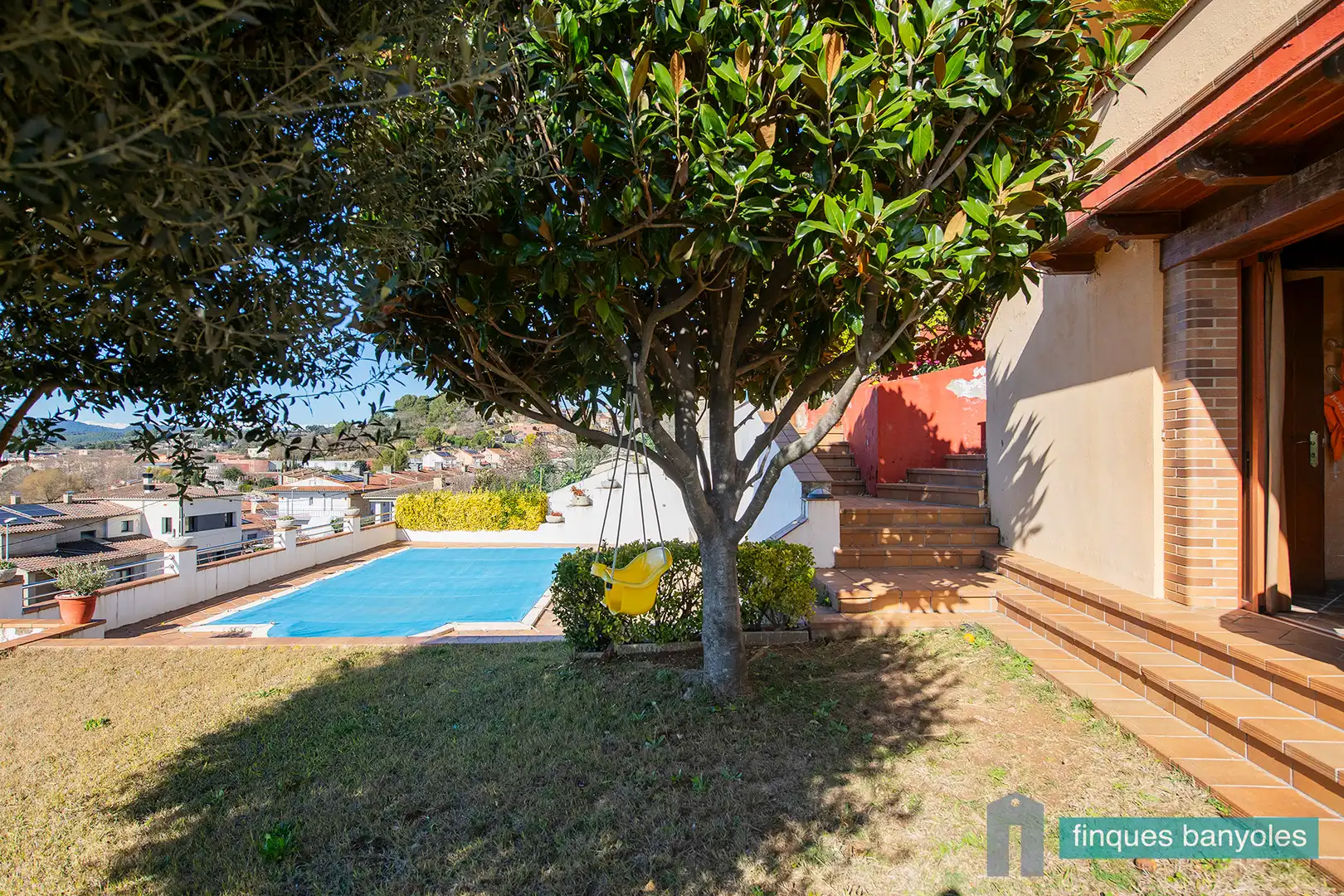 Garden of Houses for sale in Banyoles  with Air Conditioner, Heating and Private garden