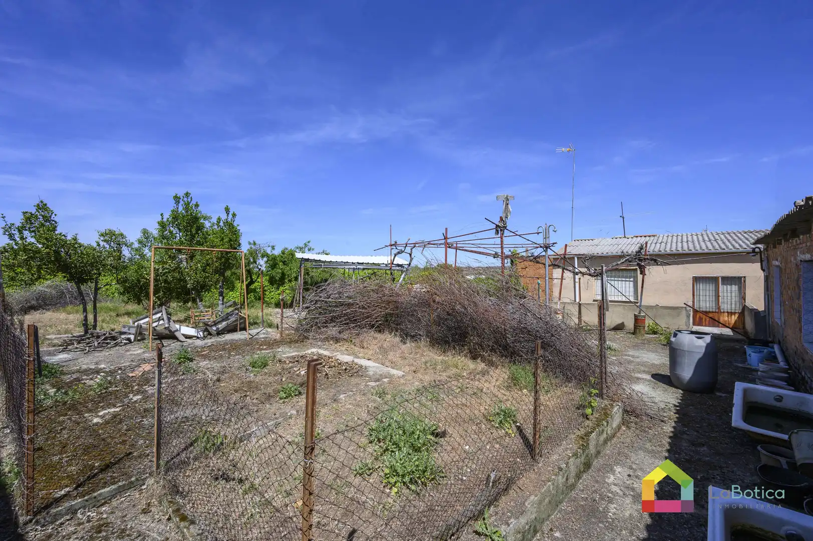 Casa adosada en venda en Villarejo de Salvanés amb Calefacció, Jardí privat i Traster