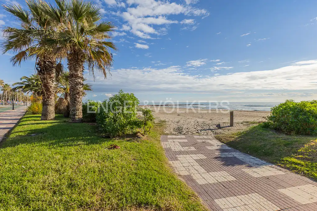 Exterior view of Houses for rent in Castellón de la Plana / Castelló de la Plana  with Air Conditioner, Heating and Private garden