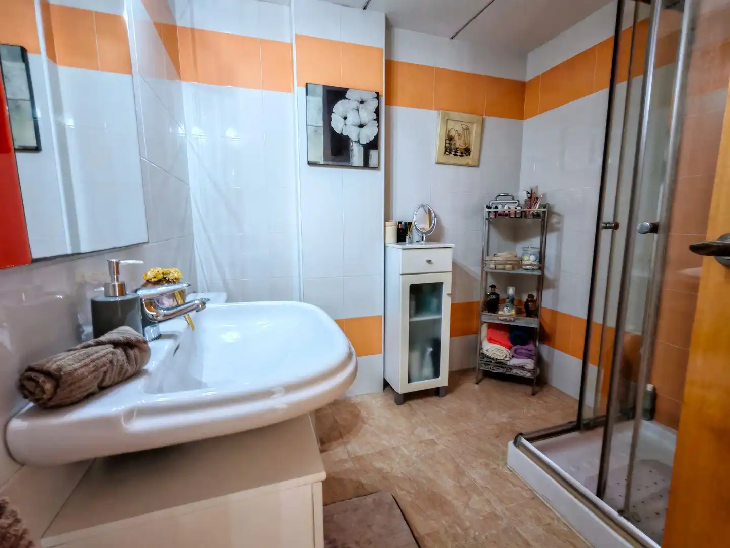 Baño de Casa adosada en venta en El Vendrell con Aire acondicionado, Calefacción y Jardín privado
