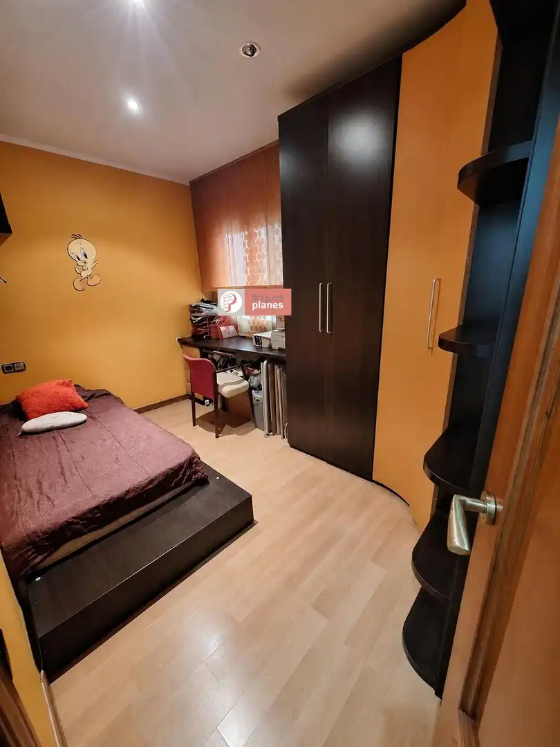 Flat with terrace for sale in Instituts - Universitat, imagen 16
