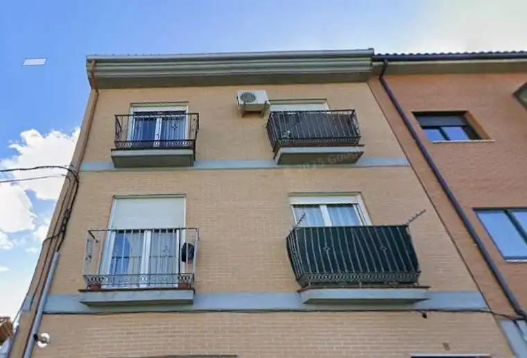 Vista exterior de Dúplex en venta en El Viso de San Juan