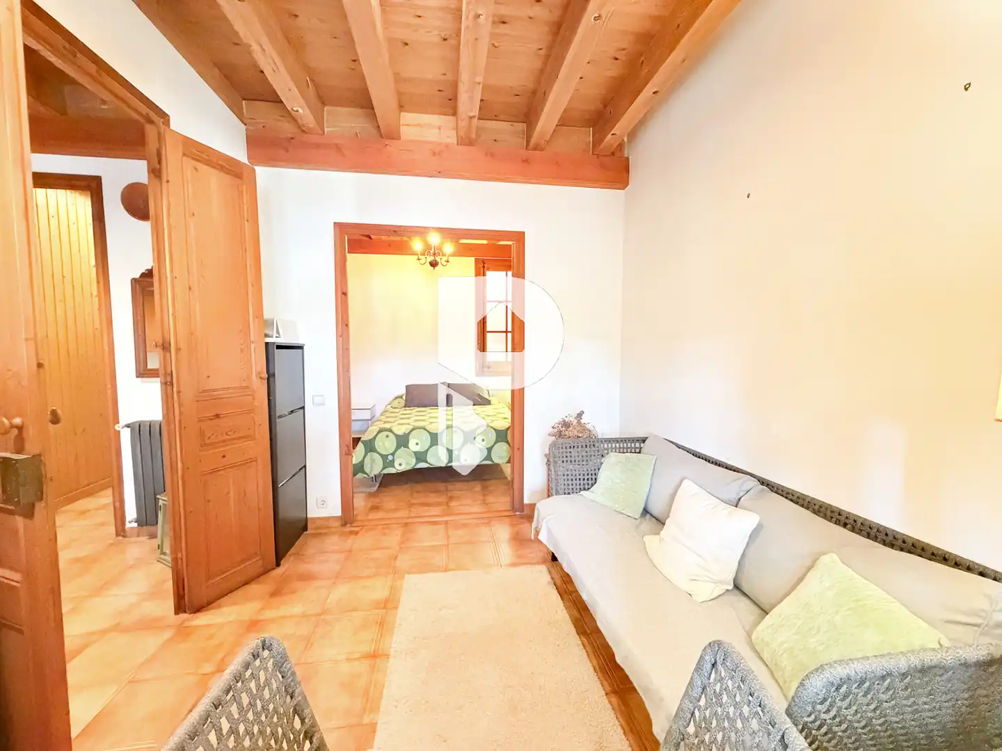 Sala de estar de Casa adosada en venta en Sant Vicenç Dels Horts con Aire acondicionado, Calefacción y Jardín privado