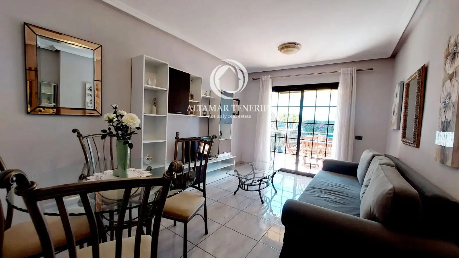 Sala d'estar de Apartament en venda en Adeje amb Terrassa, Traster i Piscina