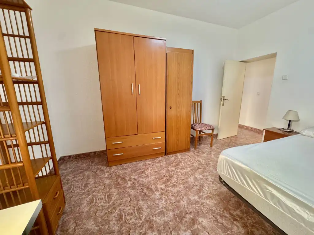 Bedroom of Flat for share in Córdoba