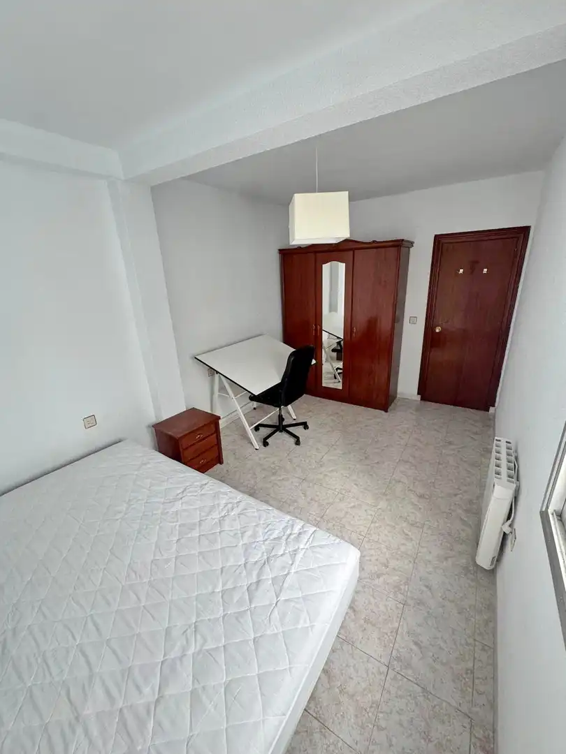 Flat with lift to rent in OBISPO SEGURA SAEZ, imagen 5
