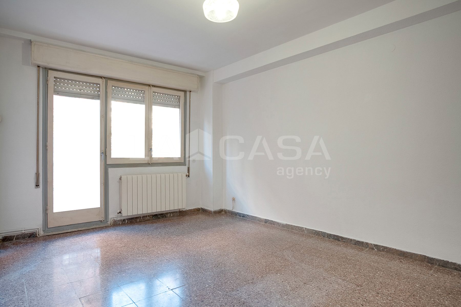 Flat for sale in  Barcelona Capital  with Heating and Balcony