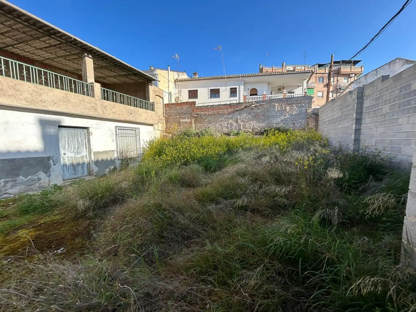 Terrenos y solares en venta en Calle MANUEL BARRANCO 2