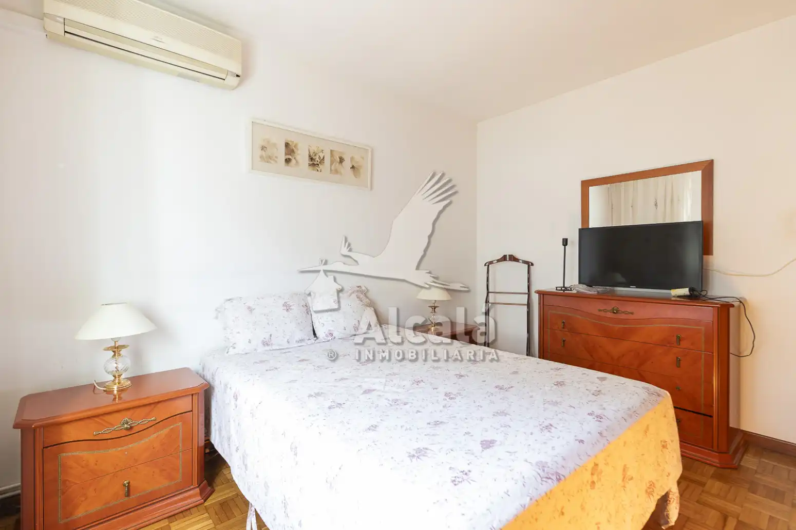 Bedroom of Flat for sale in Alcalá de Henares  with Air Conditioner, Heating and Parquet flooring