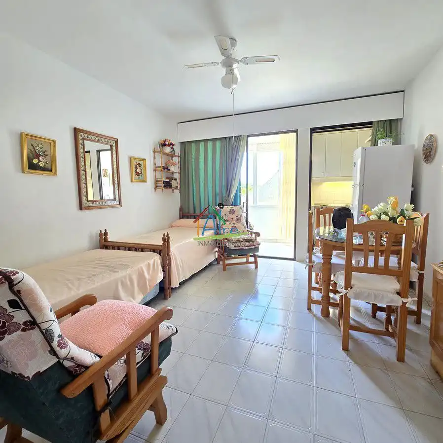 Schlafzimmer von Wohnung zum Verkauf in Almonte mit Klimaanlage, Terrasse und Abstellraum