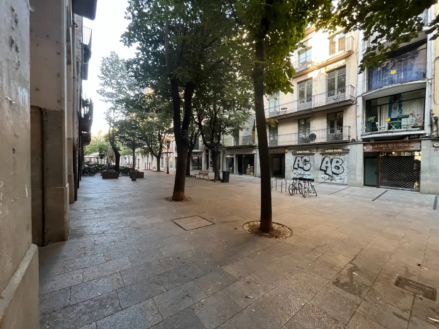 Außenansicht von Geschaftsraum zur Miete in Girona