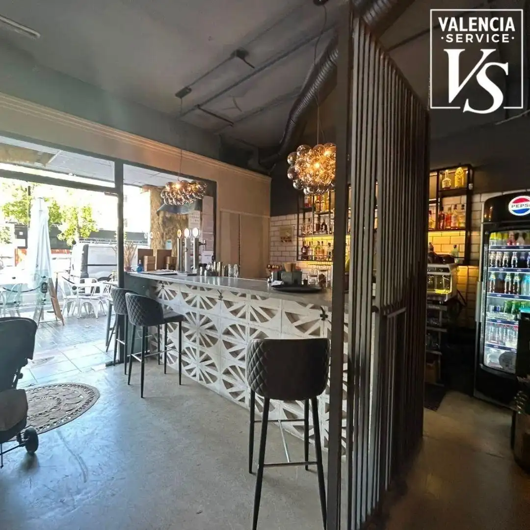 Local comercial en traspaso en Patraix, imagen 2