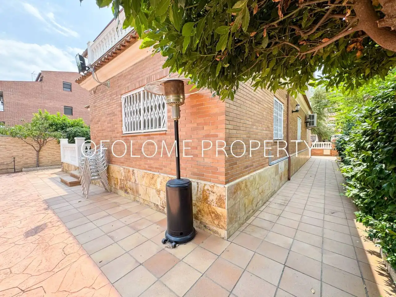 Vista exterior de Casa o chalet en venta en Santa Perpètua de Mogoda con Aire acondicionado, Calefacción y Jardín privado