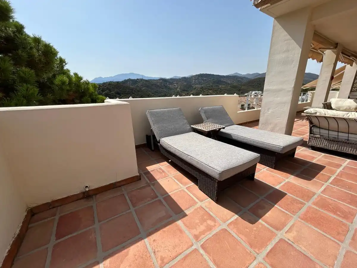 Terraza de Apartamento en venta en Benahavís con Aire acondicionado, Terraza y Trastero