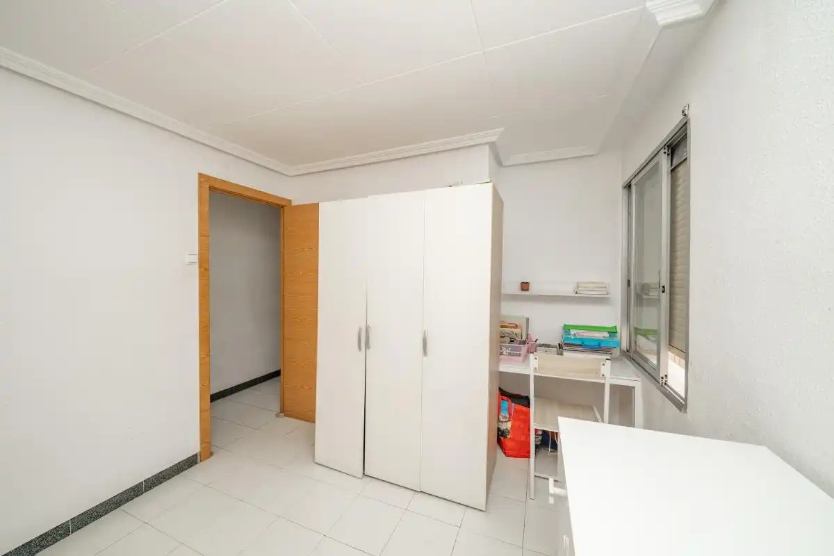 Flat for sale in Alicante / Alacant  with Heating and Furnished