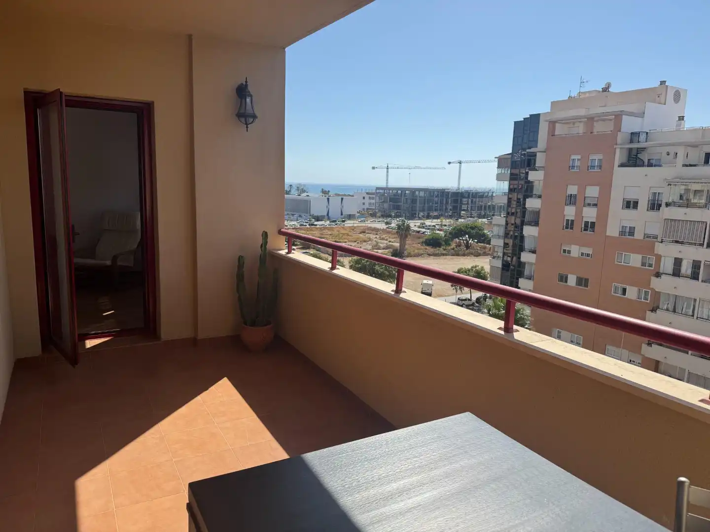 Piso de alquiler en Martín Carpena - Torre del Río