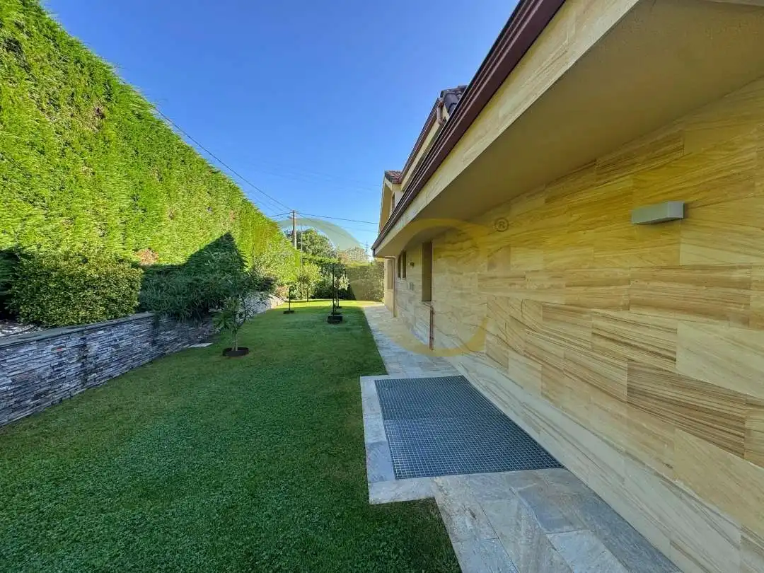 Garden of Houses for rent in Santa Cruz de Bezana  with Air Conditioner, Heating and Private garden