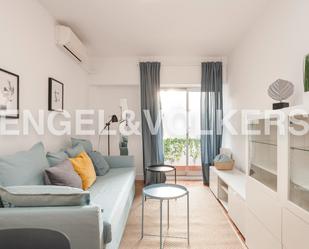 Living room of Apartment to rent in  Madrid Capital  with Air Conditioner, Heating and Furnished