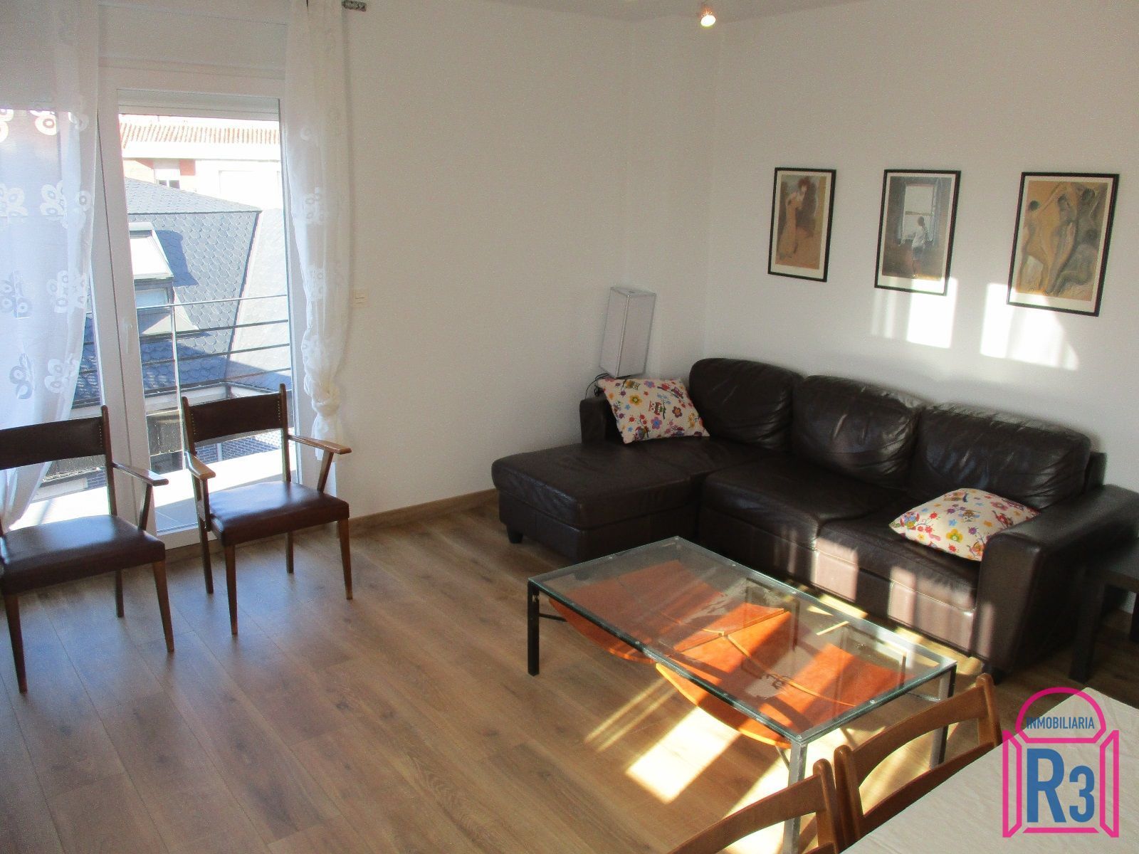 Sala d'estar de Apartament de lloguer en León Capital  amb Calefacció, Terrassa i Moblat