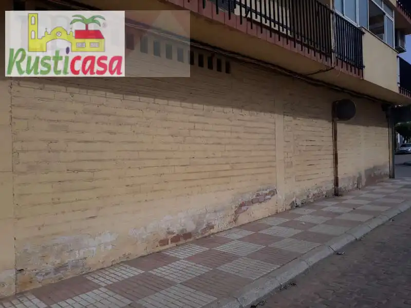 Local comercial en venta en Moredal 1