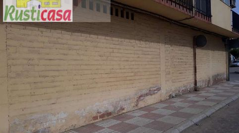 Local comercial de 800 metros.