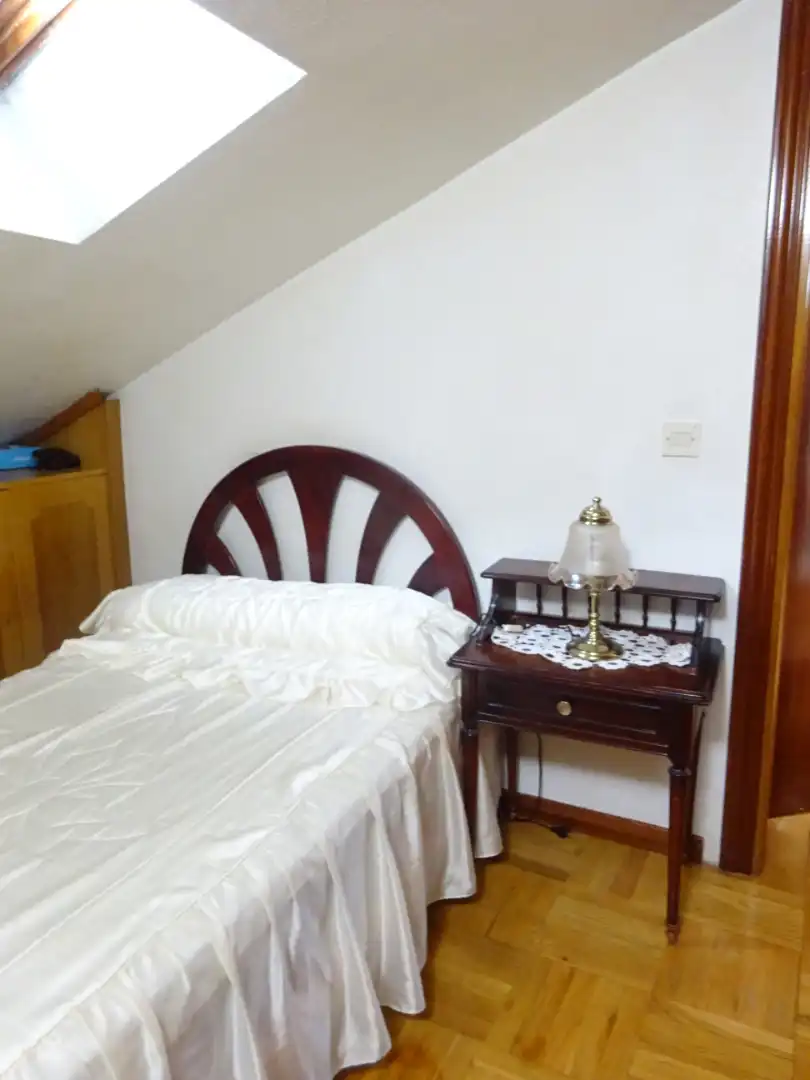 Habitación de Casa o chalet en venta en Villaviciosa de Odón con Aire acondicionado, Calefacción y Jardín privado
