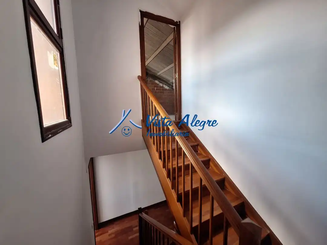 Einfamilien-Reihenhaus zum Verkauf in Santo Domingo de la Calzada mit Heizung, Privatgarten und Terrasse