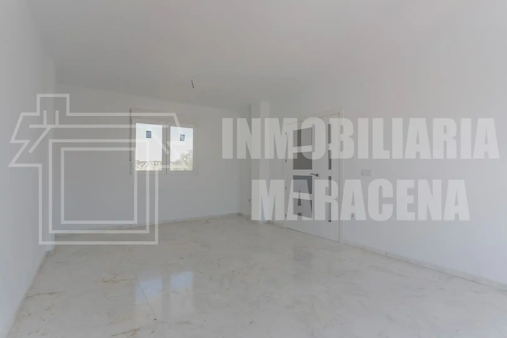 Casa adosada en venta en Láchar