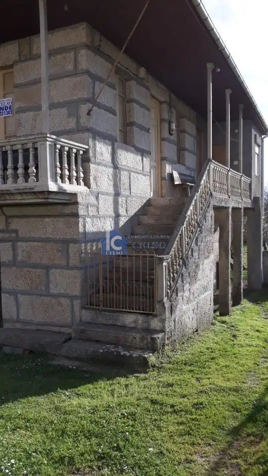 Vista exterior de Casa o chalet en venta en O Pereiro de Aguiar  con Jardín privado