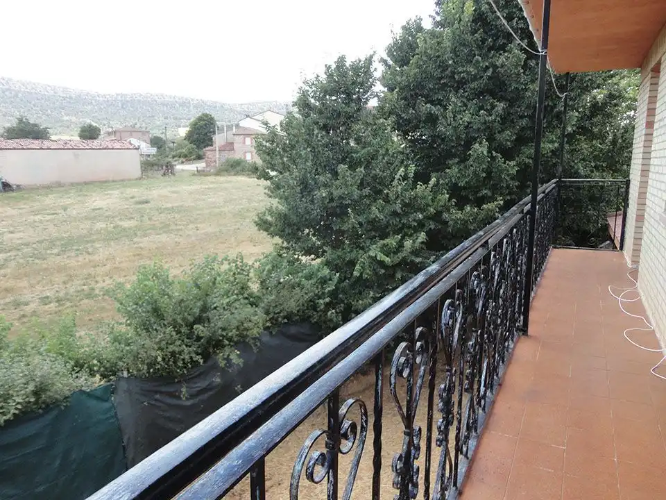 Terrassa de Casa o xalet en venda en Mambrillas de Lara amb Jardí privat
