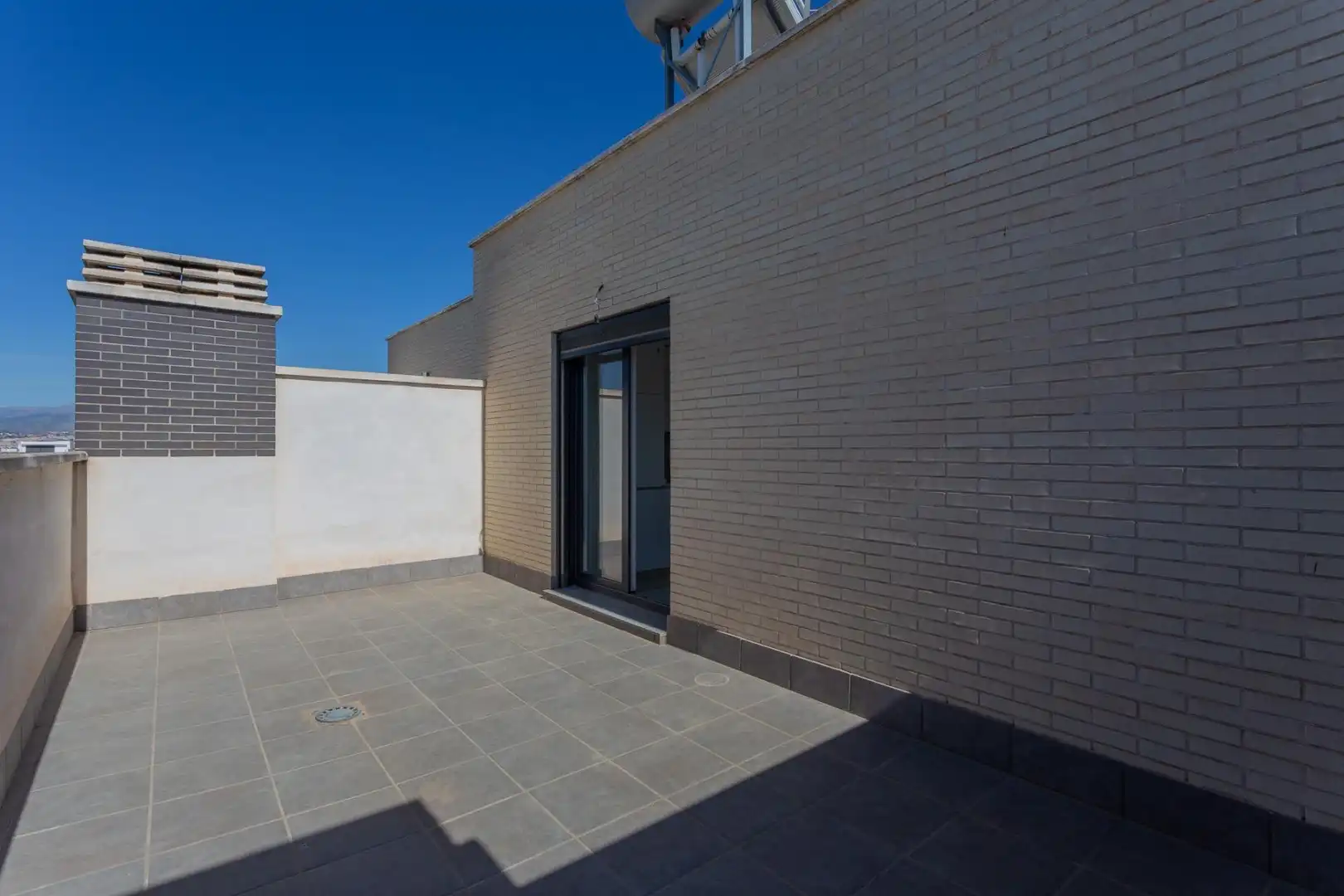Terrassa de Casa adosada en venda en Churriana de la Vega amb Aire condicionat, Calefacció i Terrassa