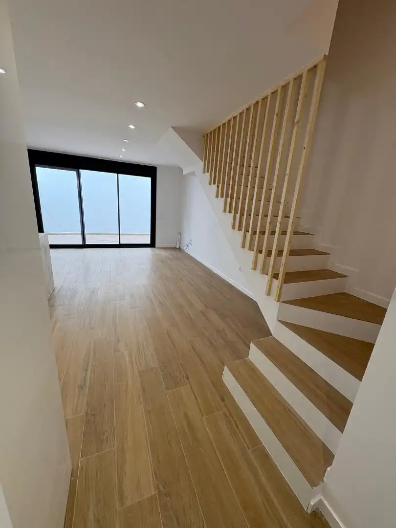 Casa adosada en venta en Carrer de Burgos, 38, Torre-Sana