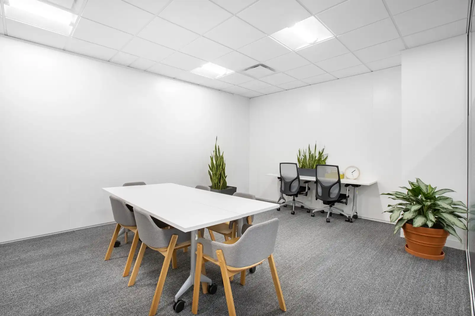 Büro zur Miete in Madrid mit Klimaanlage, Heizung und Möbliert