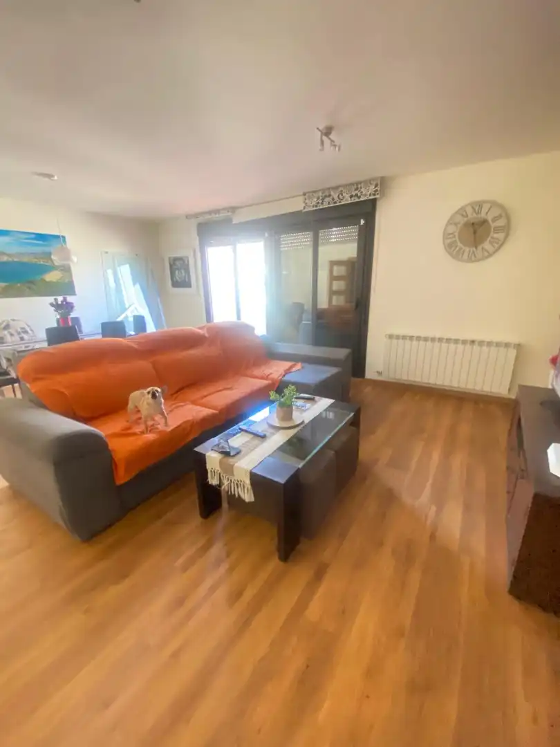 Sala de estar de Casa adosada en venta en Cintruénigo con Calefacción, Jardín privado y Terraza