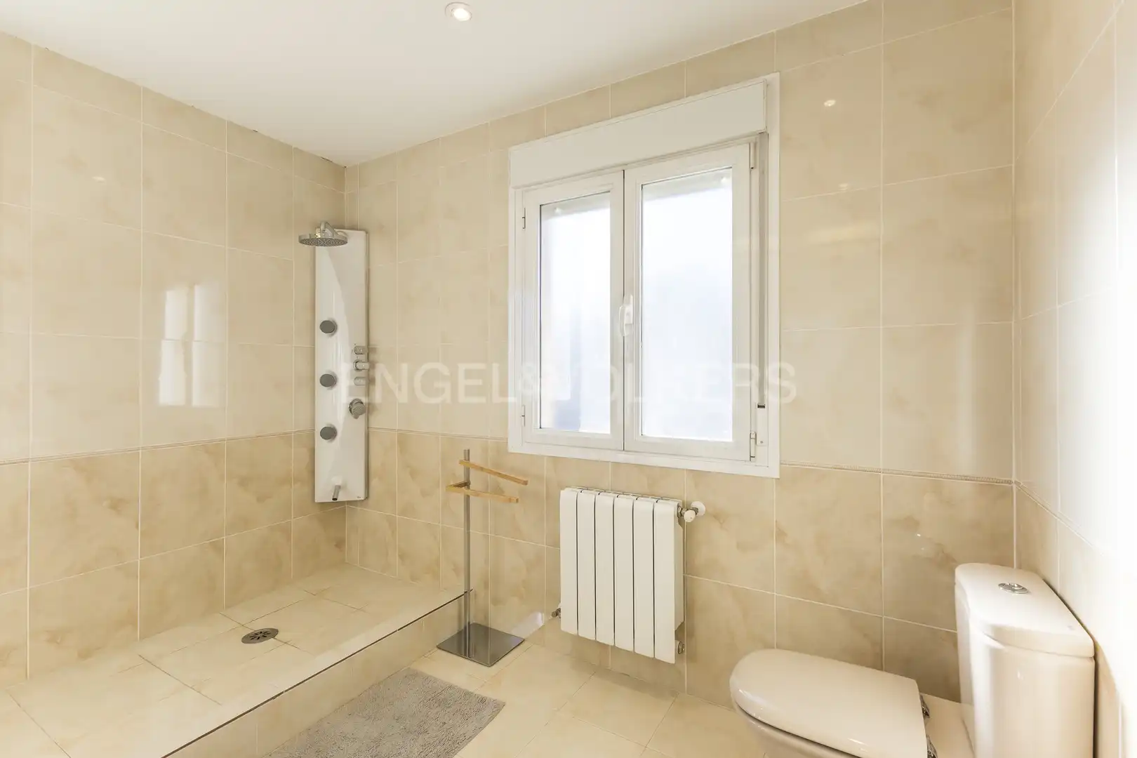 Houses for sale in Calle Otoño, Rejas