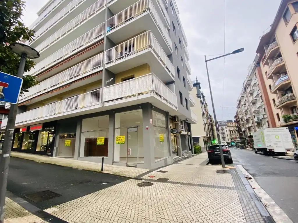 Local comercial en venda a Egia