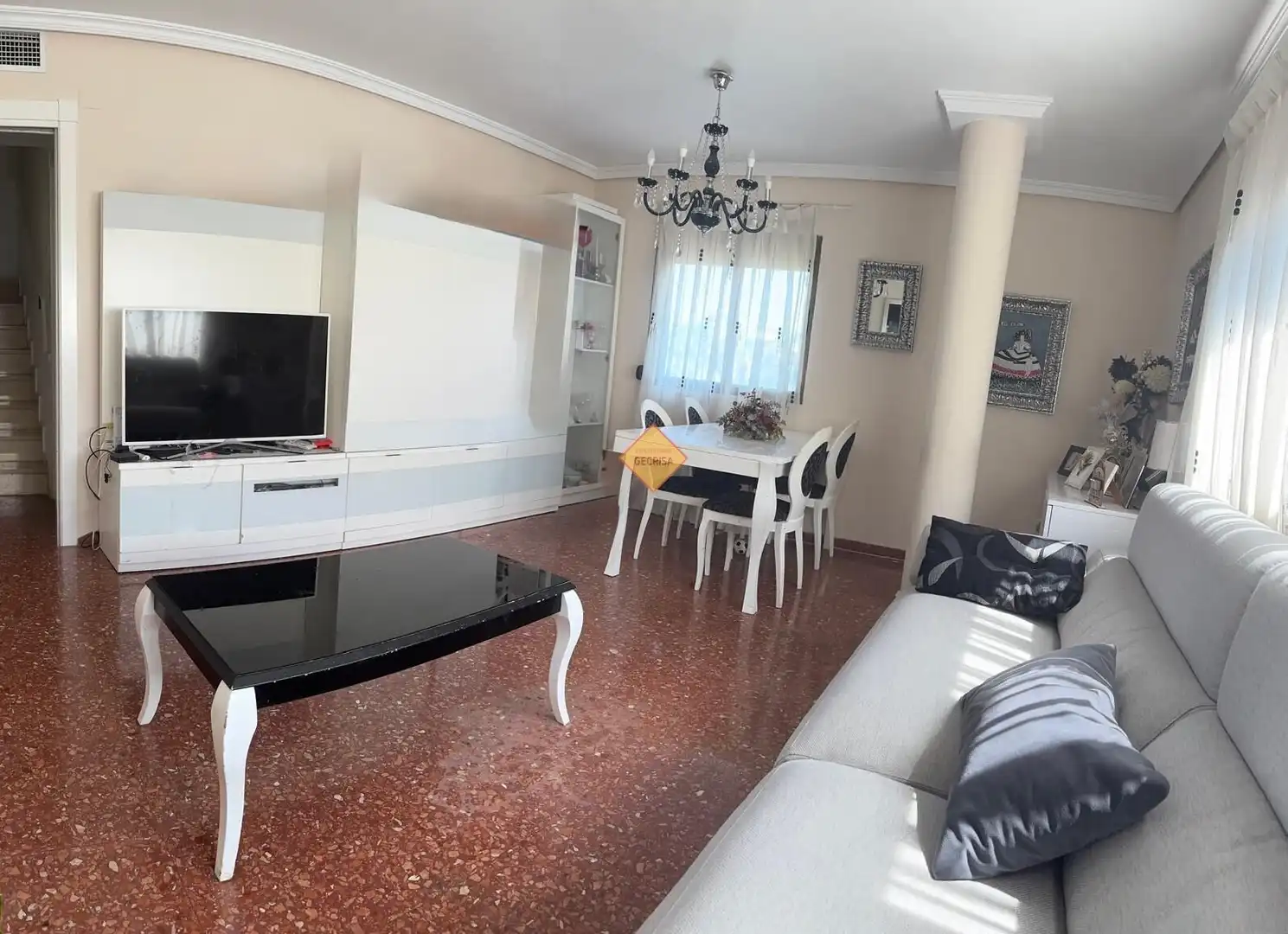 Living room of Duplexes for rent in Burjassot  with Air Conditioner and Furnished