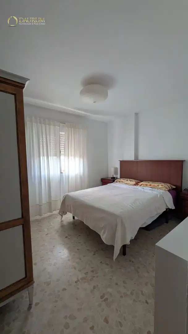 Dormitori de Pis en venda en La Rinconada amb Aire condicionat, Calefacció i Terrassa