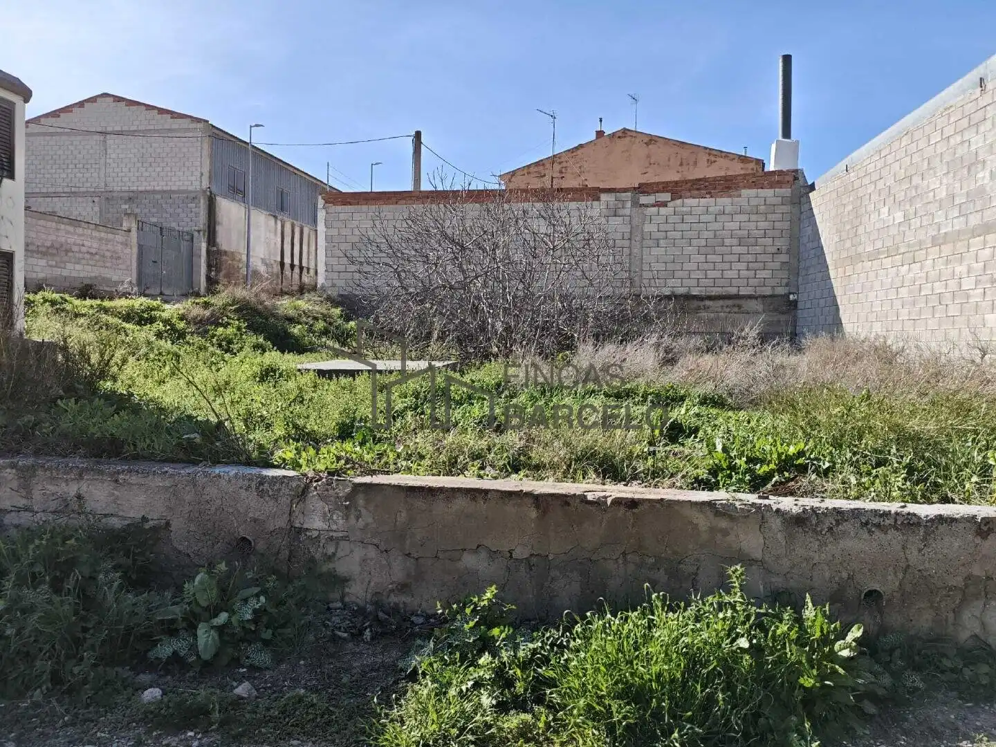 Terreny residencial en venda a Fuentes de Ebro