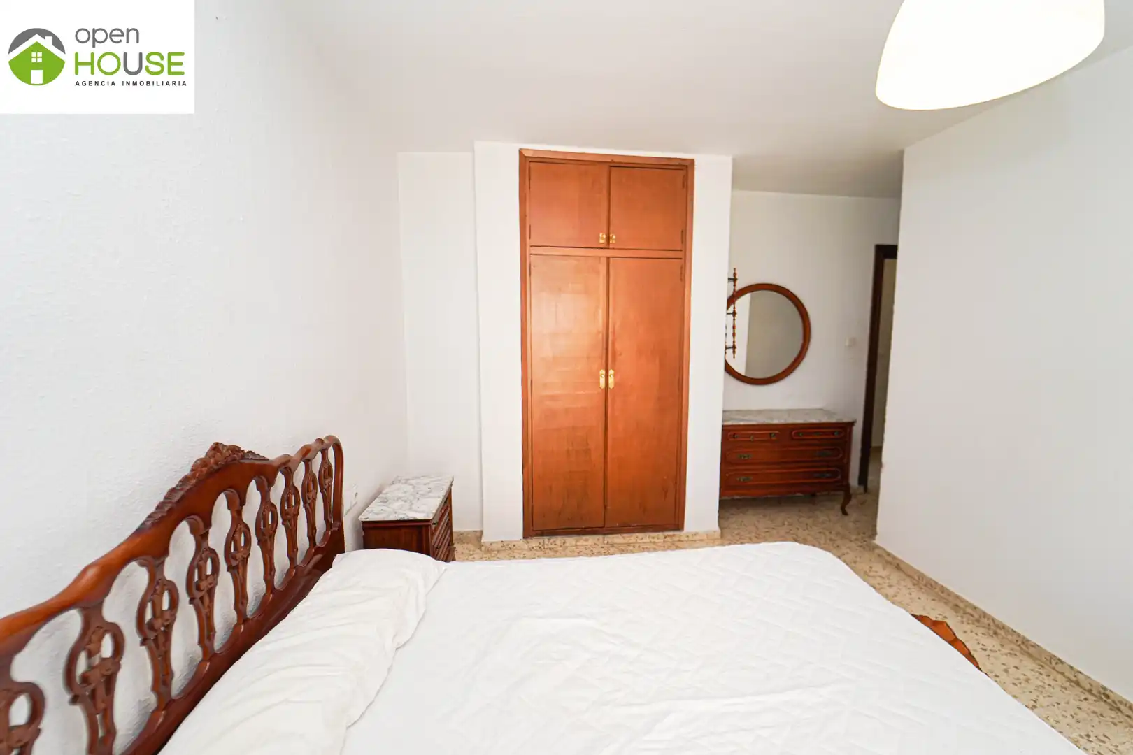 Bedroom of Flat for rent in Granada  with Heating, Furnished and Oven