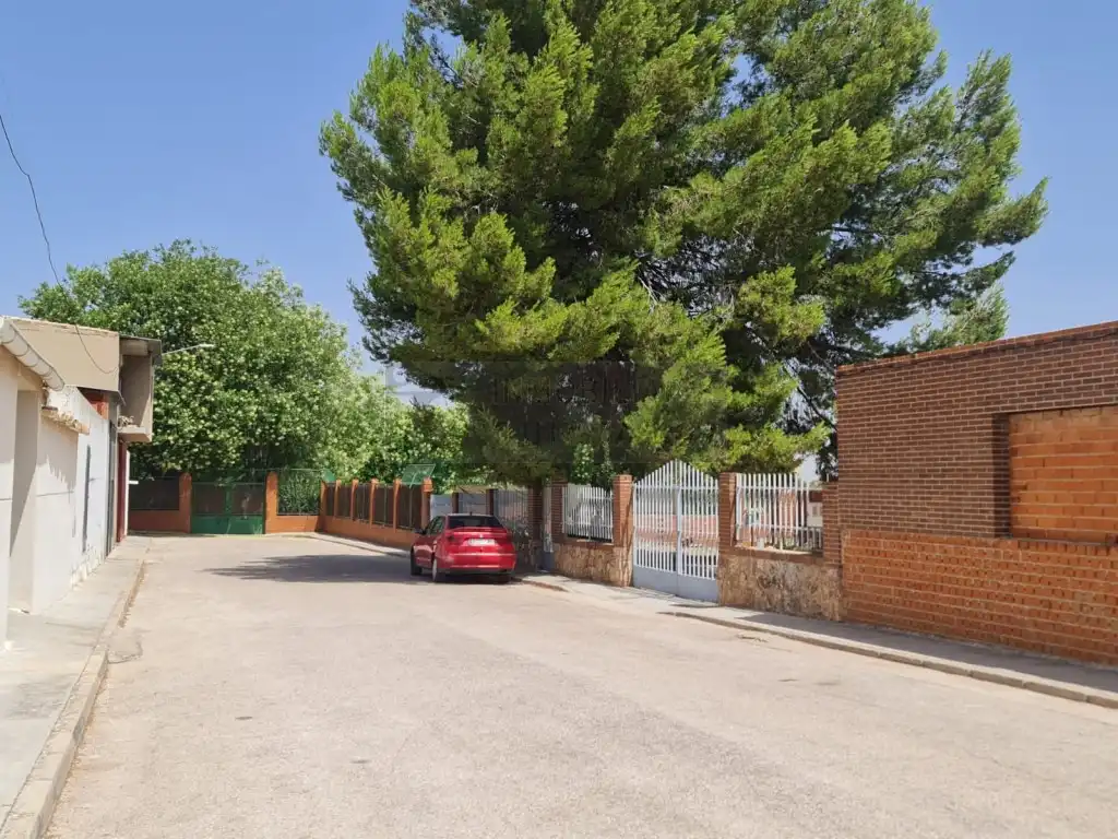 Houses for sale in Calle Gavilanes, Miguel Esteban