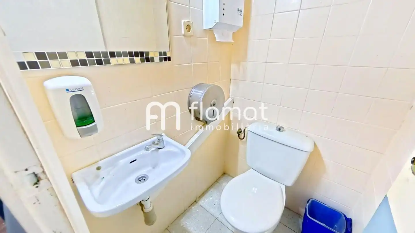 Local comercial en venta en calle de Pin i Soler, imagen 18