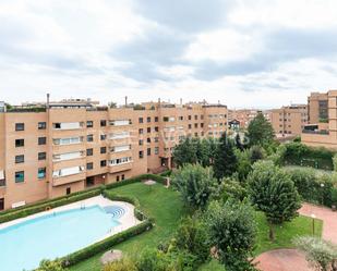 Vista exterior de Estudi en venda en  Madrid Capital amb Aire condicionat, Calefacció i Jardí privat