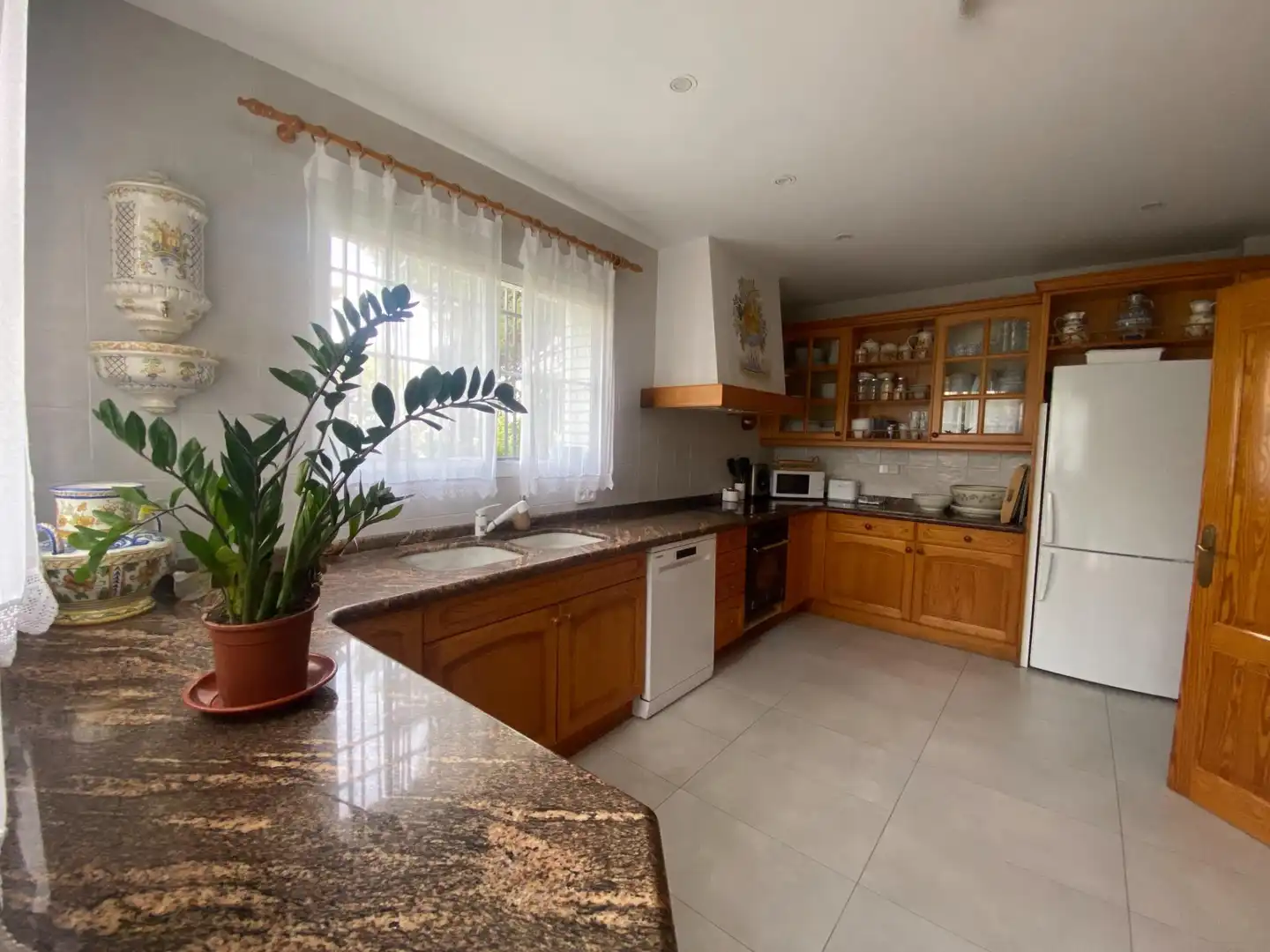 Cocina de Casa o chalet en venta en Torrent con Aire acondicionado, Jardín privado y Terraza