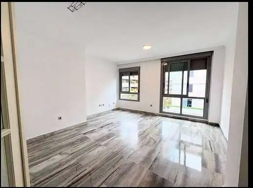 Flat with lift for sale in Nervión, imagen 3